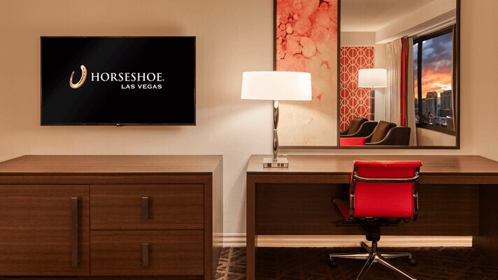 Resort Room 2 Queens